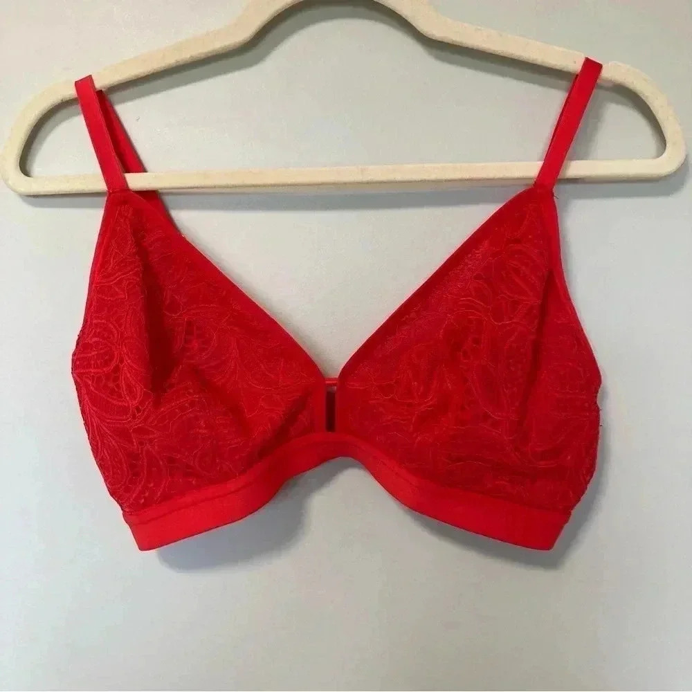 Lively red bra  size 2